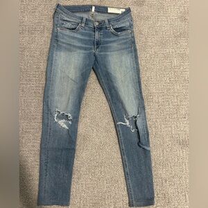 Rag and Bone Capri Skinny - size 27 with a 25 inch inseam